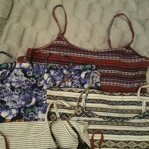 *SOLD* Bundle of camisoles - Picture 2 of 3